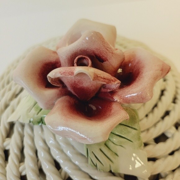 Vintage Weave Capodimonte Rope Basket/ Trinket Dish - Picture 6 of 12